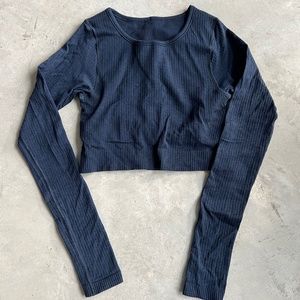 Lululemon Ebb and Flow long sleeve crop top Size 4